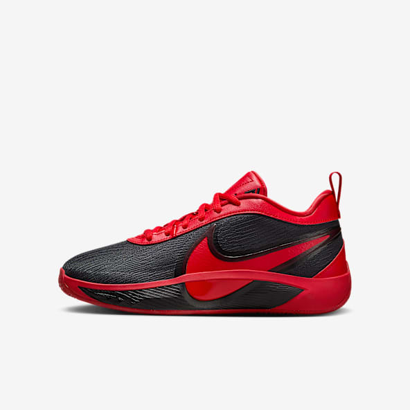 Basketball Low Top Shoes. Nike